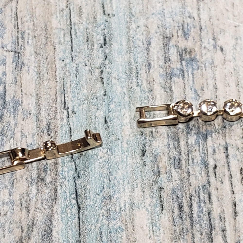 Charming Charlie Necklace. - Picture 4 of 9
